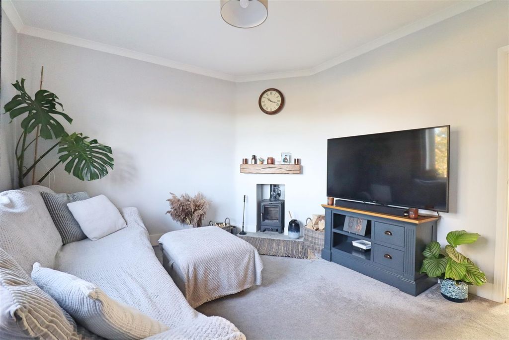 Property photo 2 of 21 Img_1091.Jpg