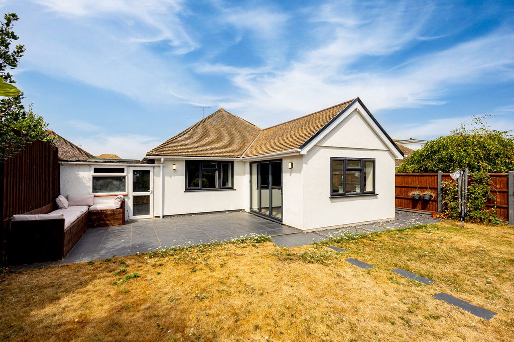 Property photo 2 of 46