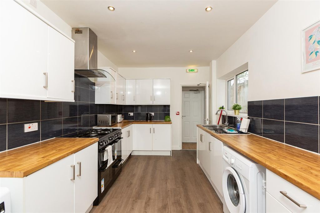 Property photo 2 of 22 Cz0A9160.Jpg