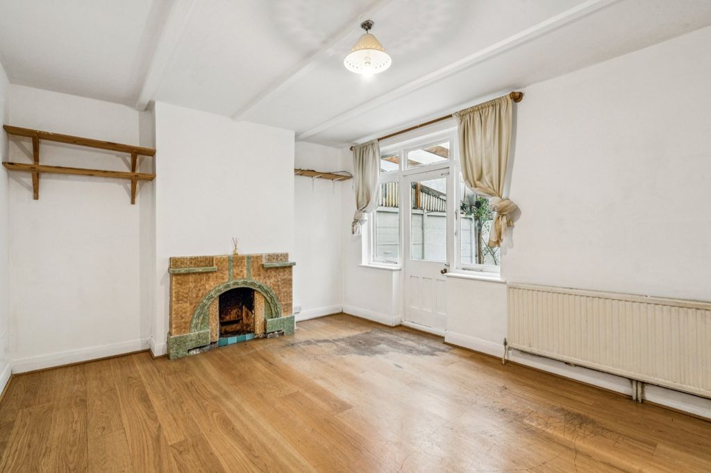 Property photo 3 of 16