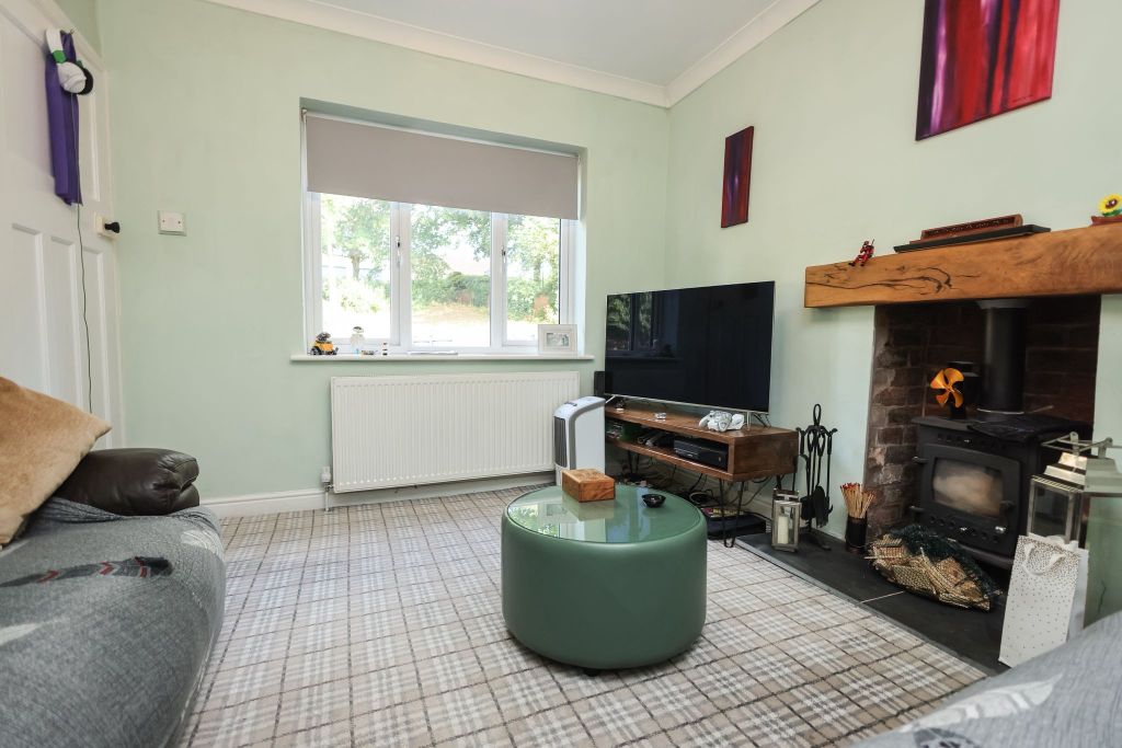 Property photo 3 of 25