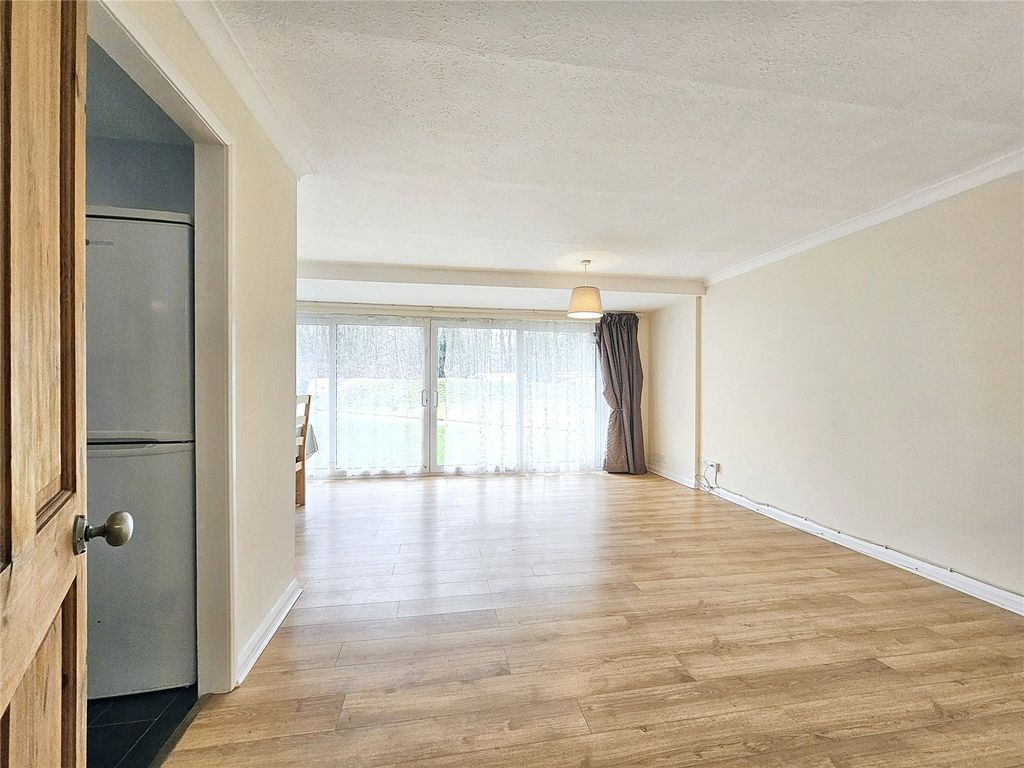 Property photo 3 of 9 Picture No. 05