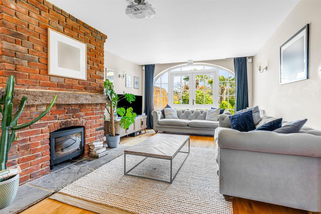 Property photo 3 of 26 Internal-3.Jpg