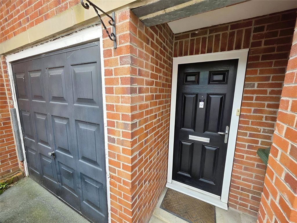 Property photo 3 of 4 Picture No. 01