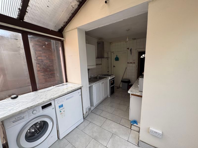 Property photo 3 of 10 Photo 16