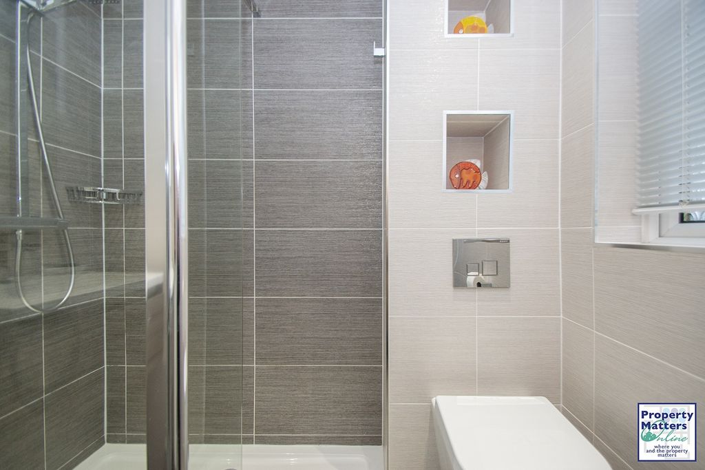 Property photo 3 of 20 Shower Room