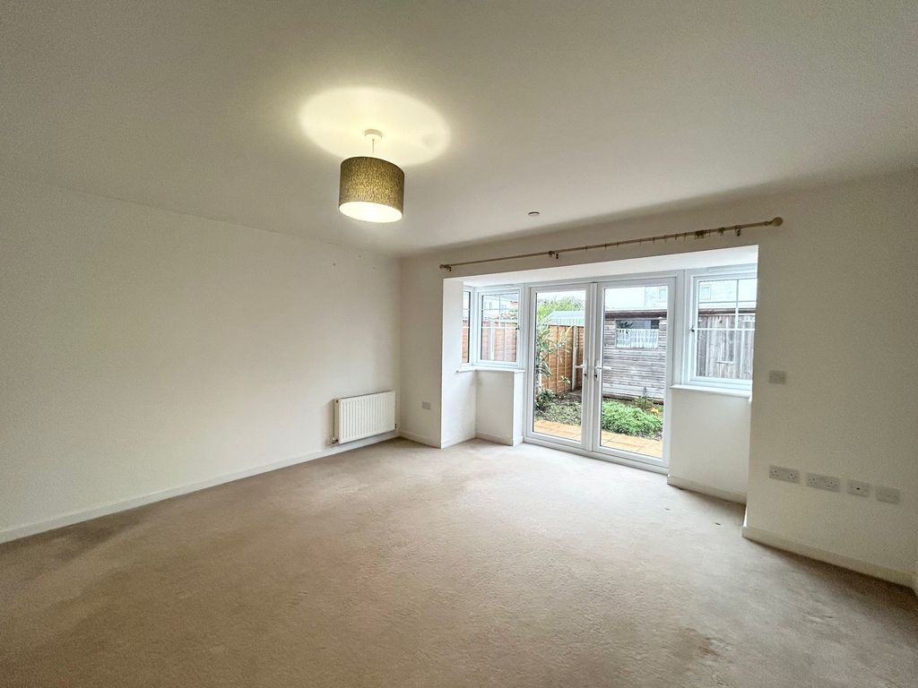 Property photo 3 of 17 Living Area