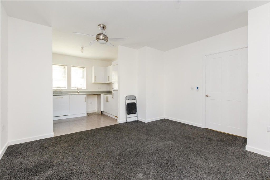 Property photo 2 of 4 Kitchen