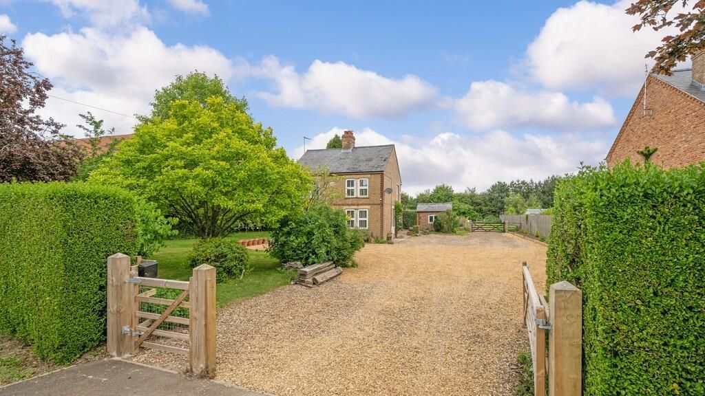 Property photo 1 of 30 Photo 1