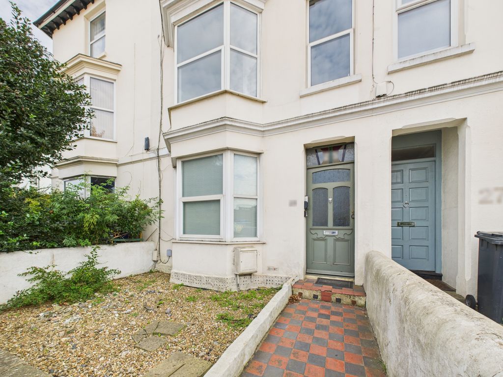 Property photo 1 of 13 Cam03519G0-Pr0382-Still020