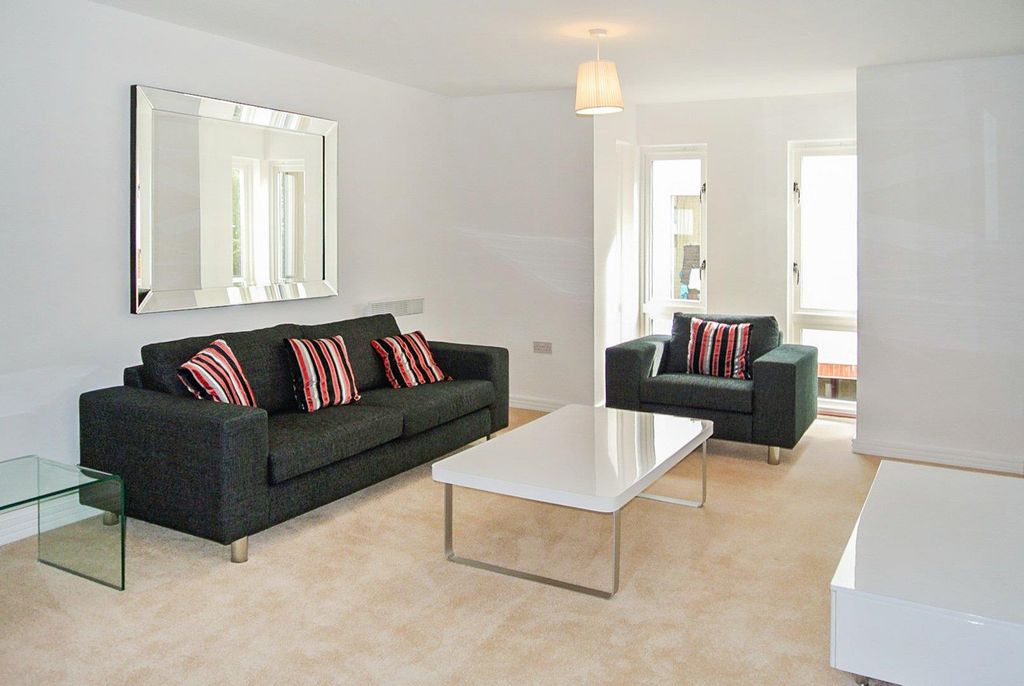 Property photo 2 of 8 Picture 2