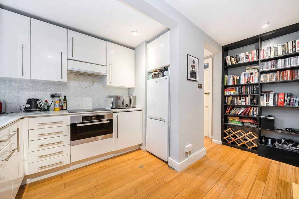 Property photo 3 of 7