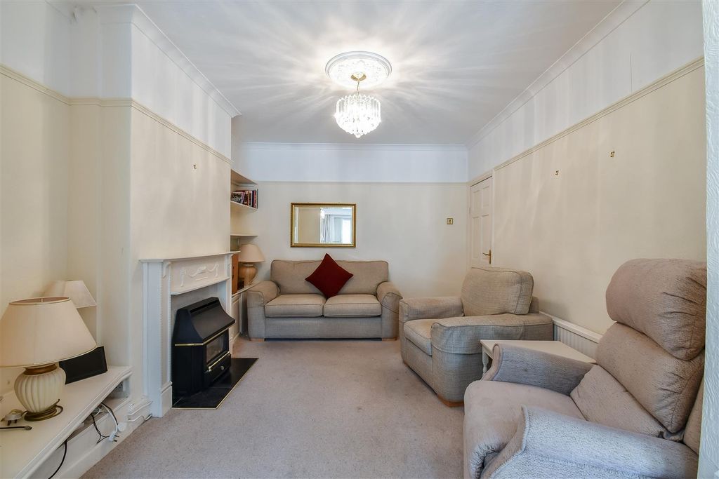 Property photo 3 of 29 Sitting Area