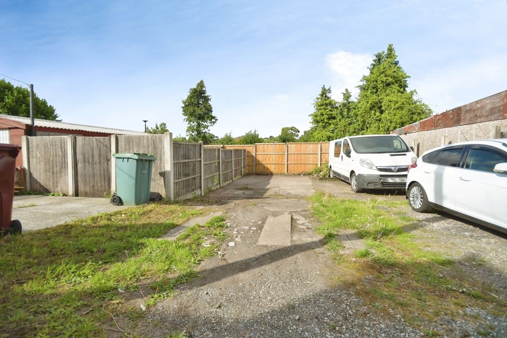 Property photo 2 of 20 Pbox-Img.Jpg