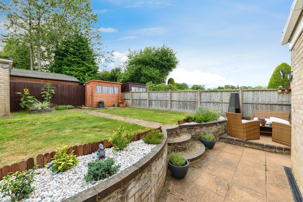 Property photo 2 of 17
