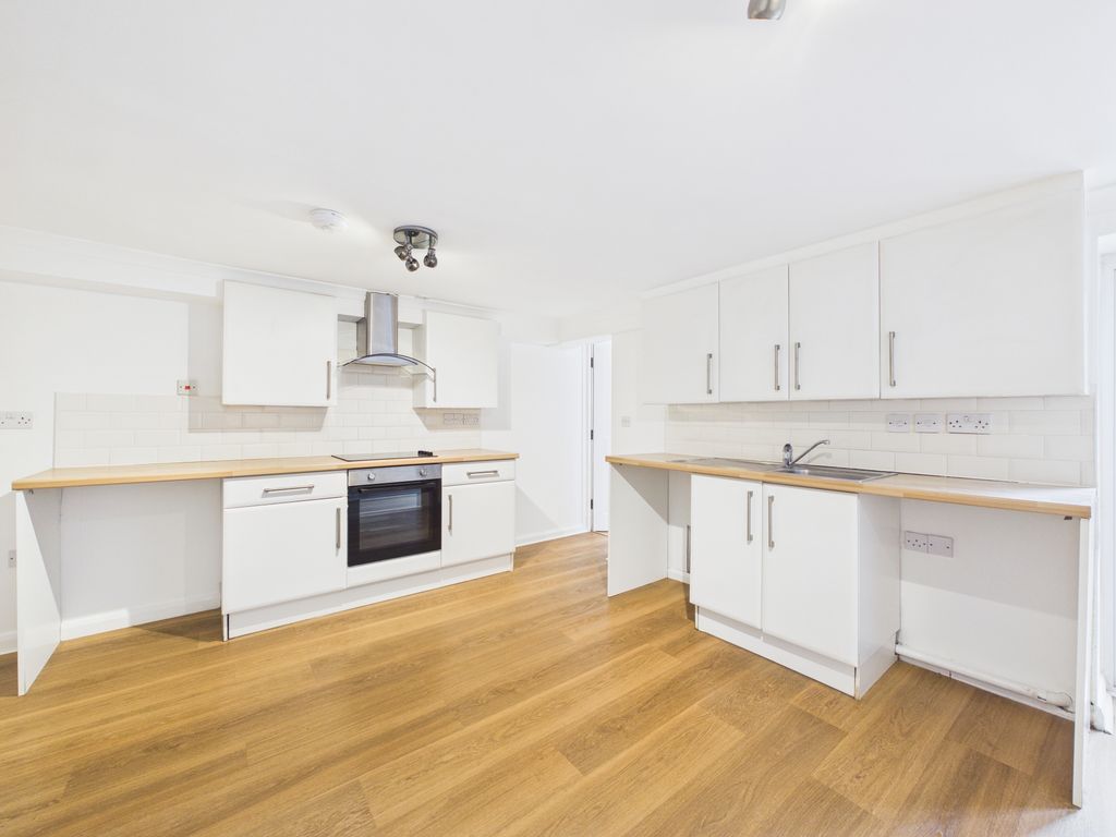 Property photo 3 of 8 Open Plan Kitchen
