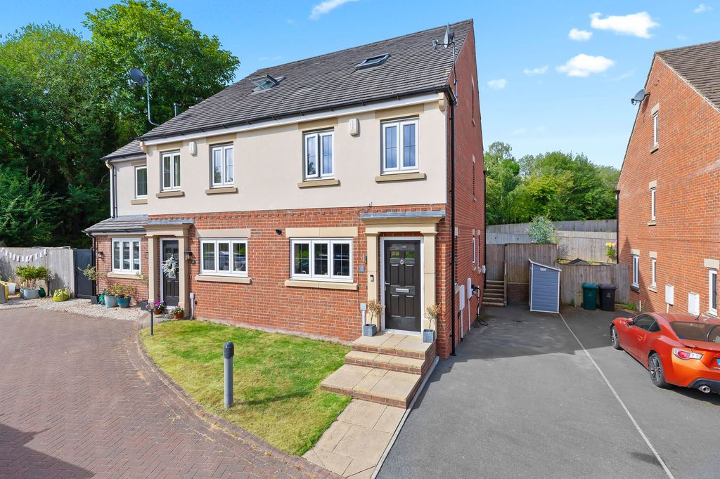 Property photo 1 of 24