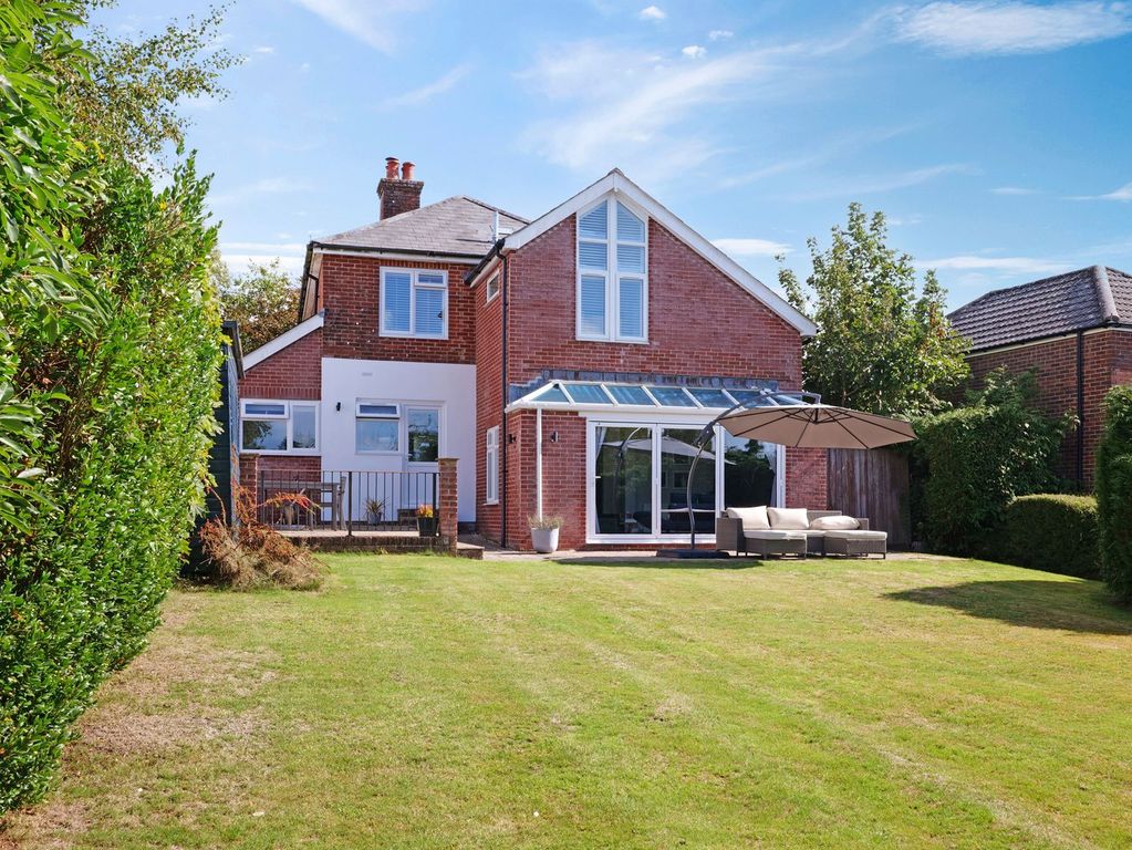 Property photo 1 of 34