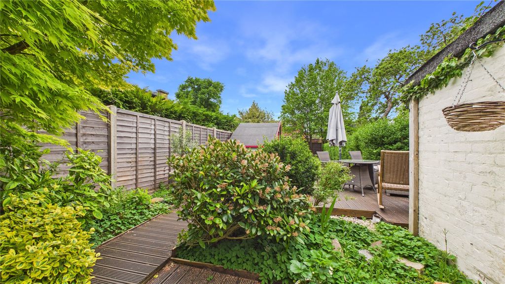Additional image 16 of 3 bed semi-detached house for saleLightwater, Surrey GU18