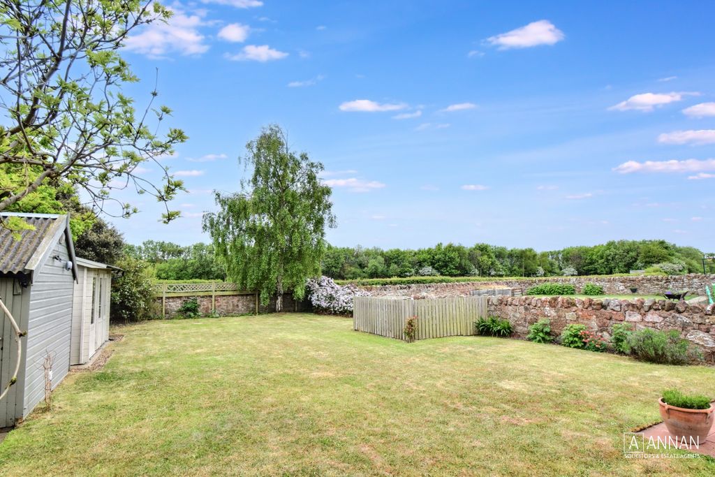 Property photo 3 of 22