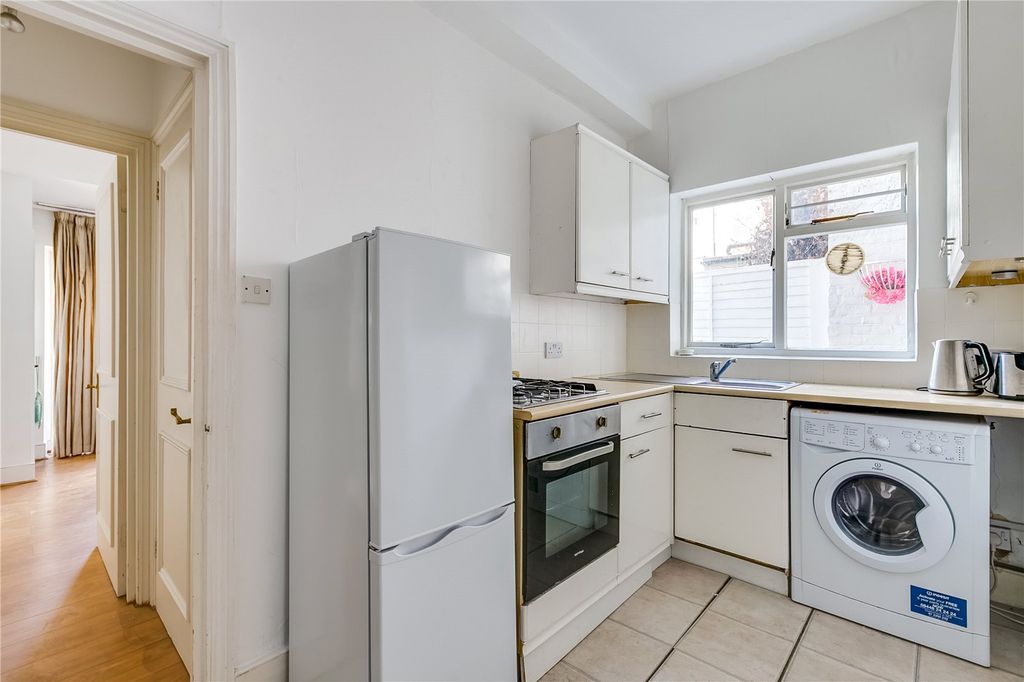 Property photo 3 of 5