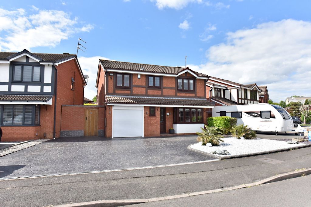 Property photo 1 of 29