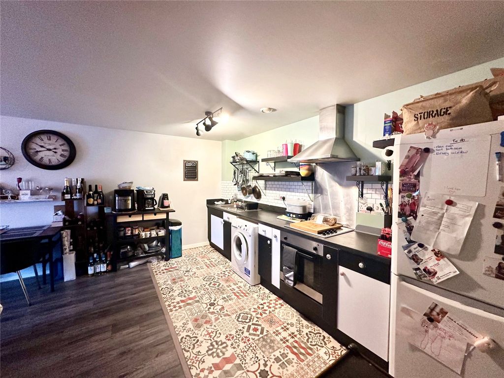 Property photo 3 of 13 Picture No. 19