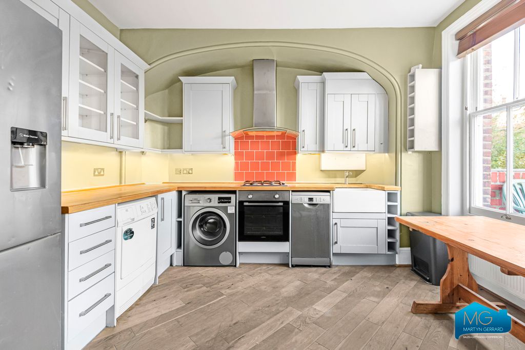 Property photo 1 of 21 Picture No. 04