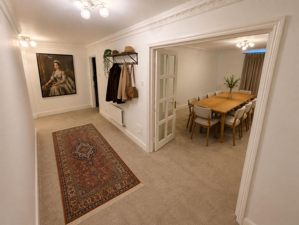 Property photo 3 of 9 Hallway.Png