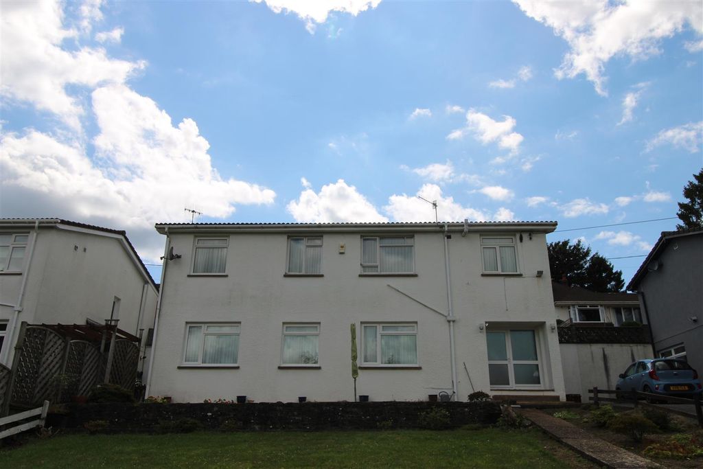 Property photo 1 of 31