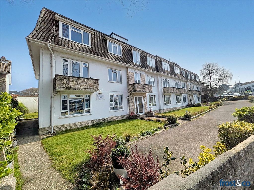 Property photo 1 of 13 Brownsea Court