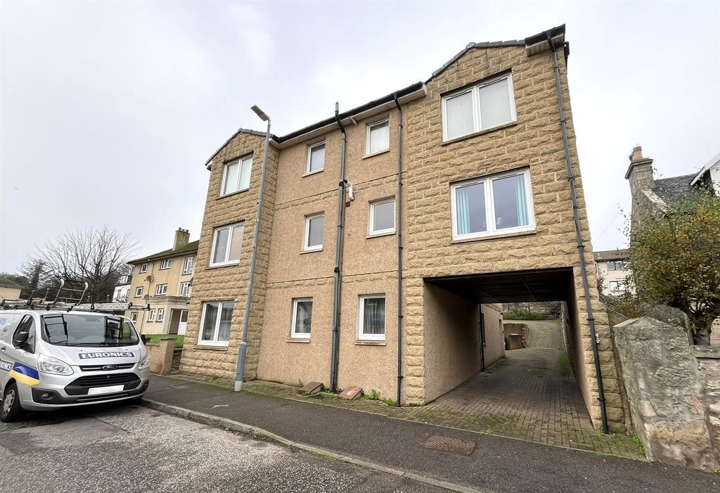 Property photo 1 of 15 Flat 2 Clifton Terrace 52A Clifton Rd Lossiemouth