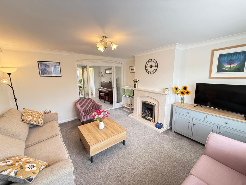 Property photo 2 of 14 2946435c-c770-4Fbd-Bad2-Aa6909A8c455.Jpg
