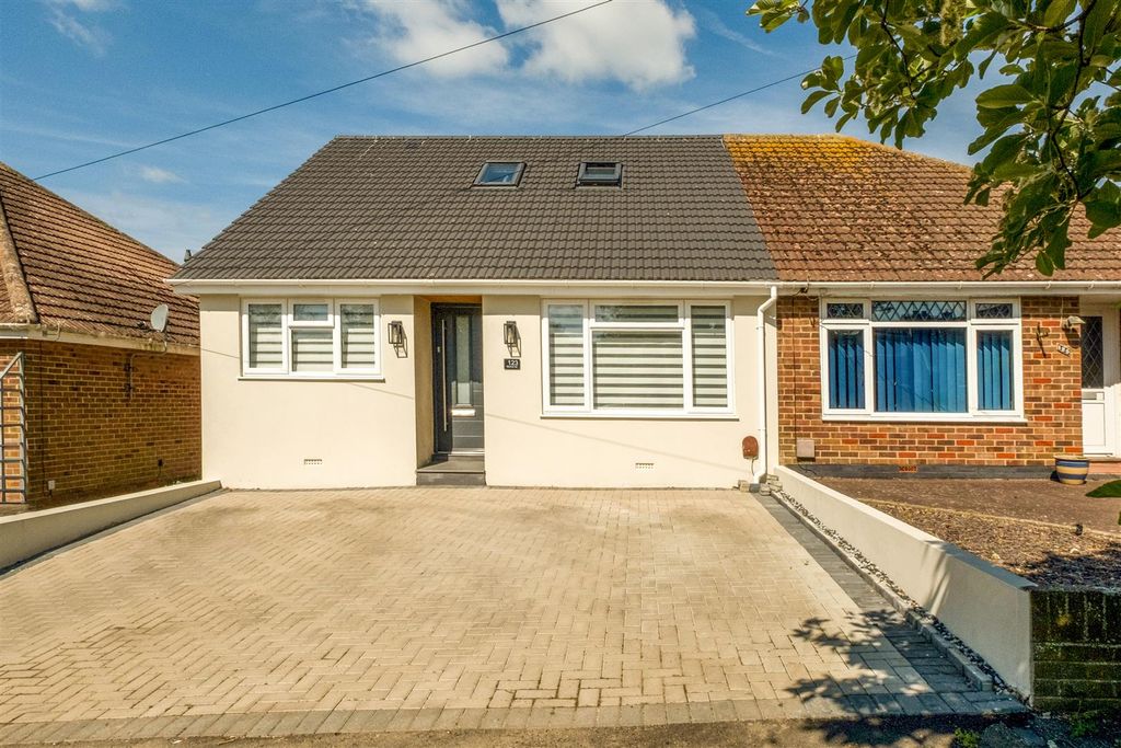 Property photo 1 of 31 123 Bannings Vale-1.Jpg