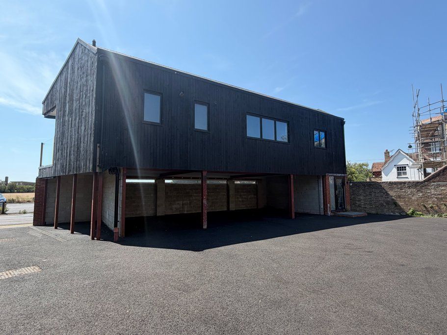 2 bed flat for saleDukes Mews Portland Road, Hythe, Kent CT21