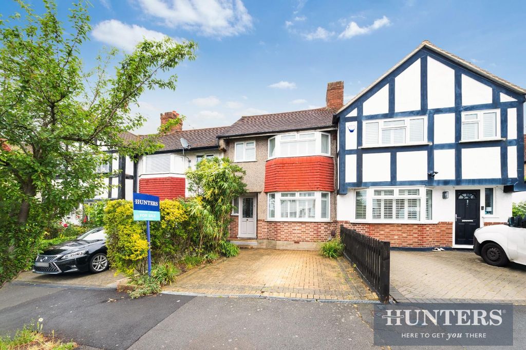 Property photo 1 of 17 Buckland Way 72.Jpg