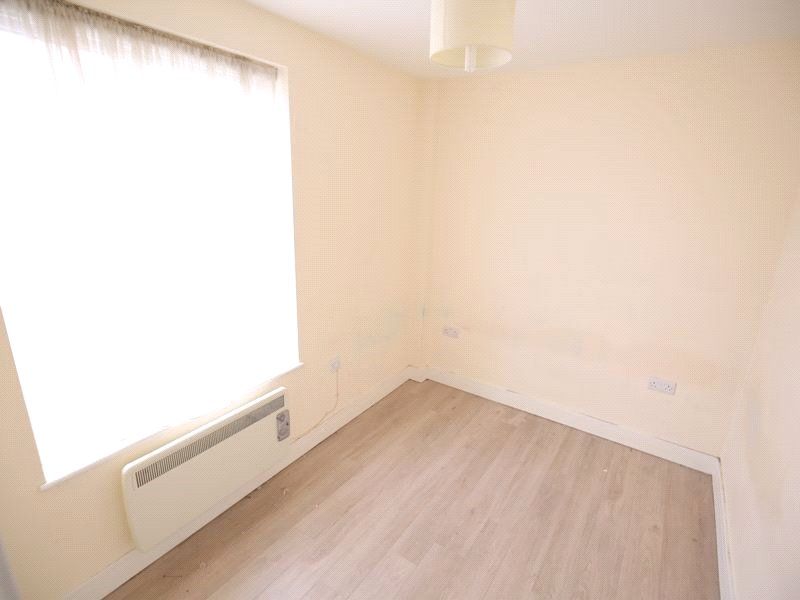 Property photo 3 of 5 Picture No. 12