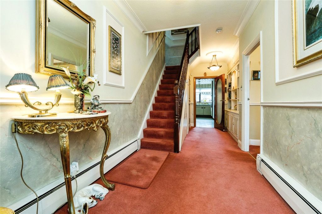 Property photo 3 of 26 Picture No. 04