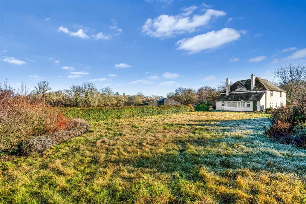 Property photo 2 of 20 Perrotts Farmhouse-18.Jpg