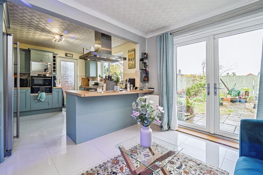 Property photo 3 of 17