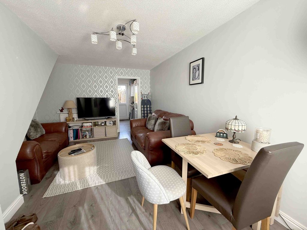 Property photo 3 of 12 Gallery