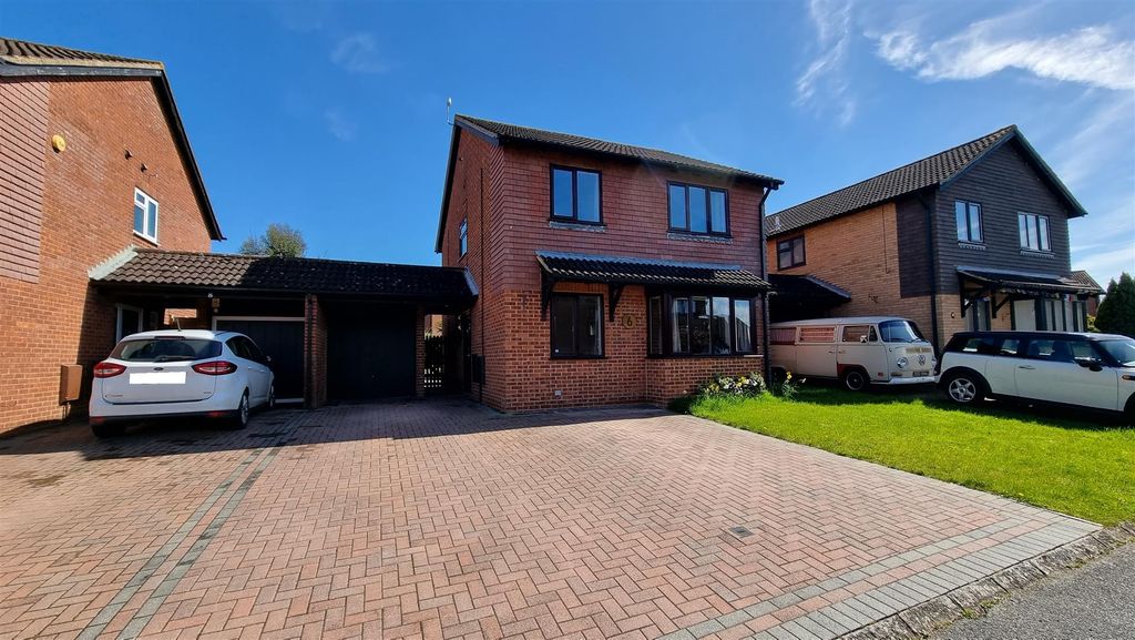Property photo 2 of 15