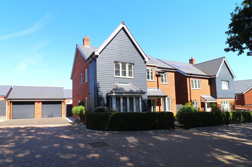 Property photo 1 of 27