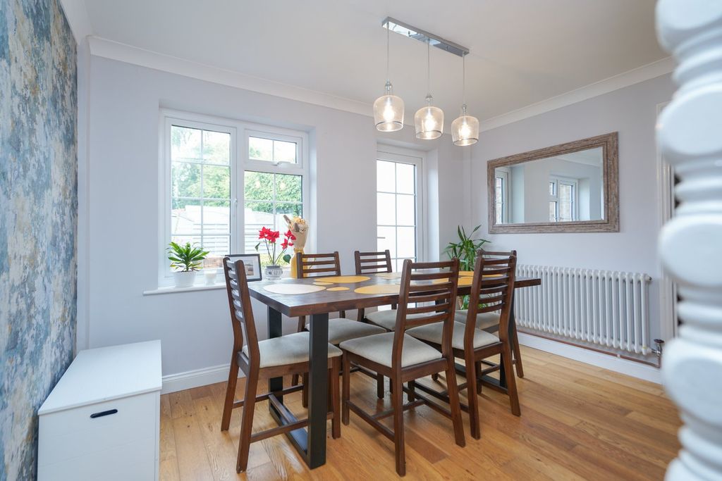 Property photo 3 of 26 Dining Room