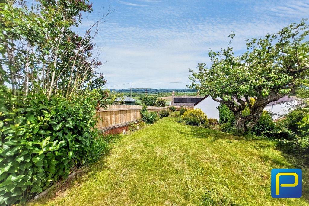 Property photo 3 of 36