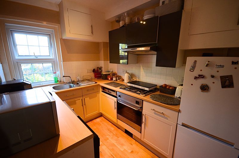 Property photo 3 of 11 Photo 10