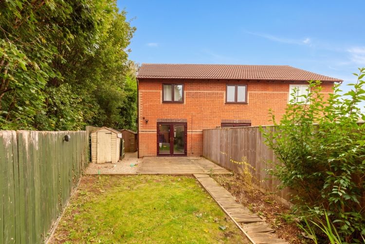 Property photo 2 of 9 335032