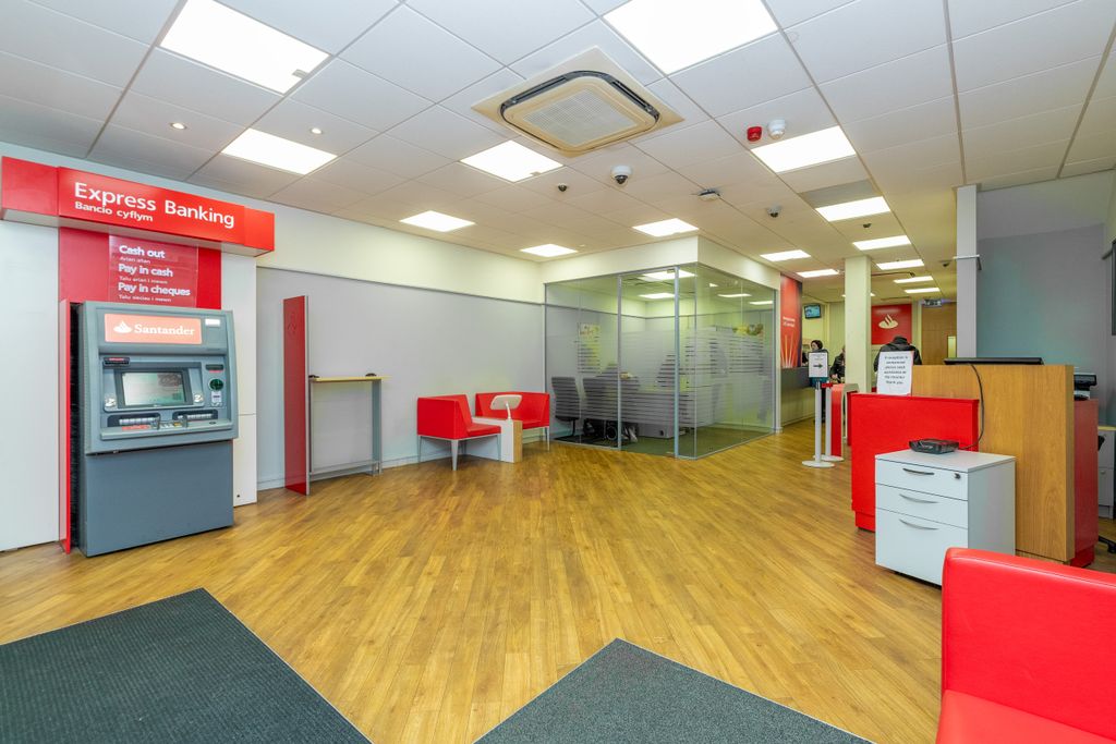 Property photo 3 of 11