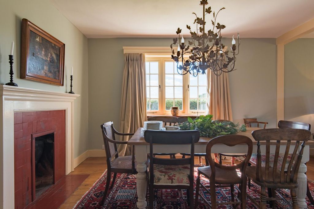 Property photo 3 of 15 Dining Room.Png