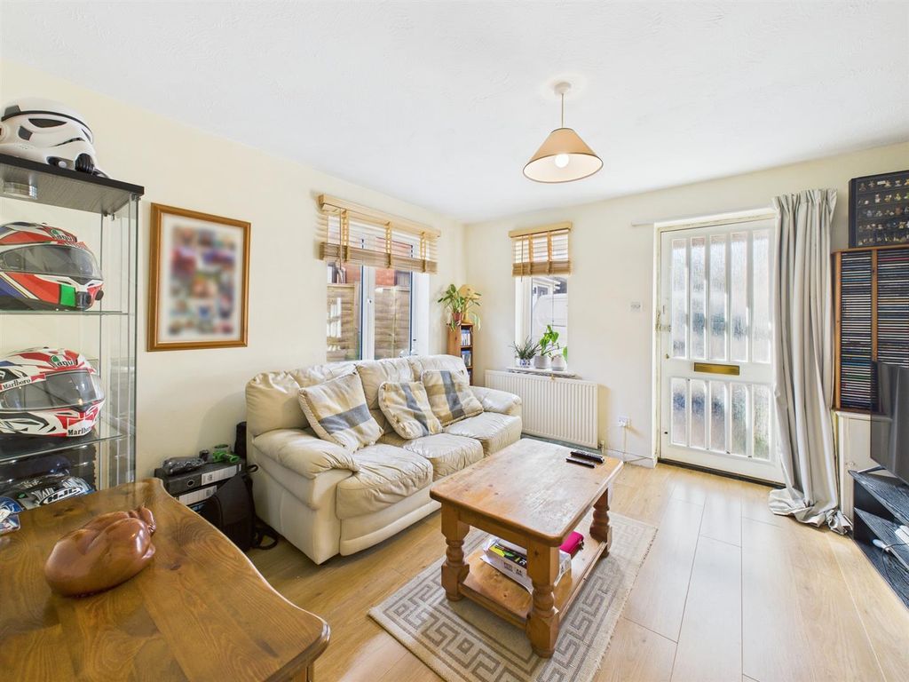 Property photo 1 of 9 Cam04907G0-Pr0147-Still001.Jpg